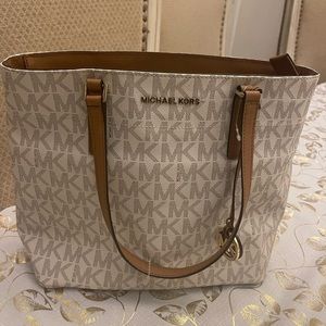 Michael Kors Tote. New with tags.